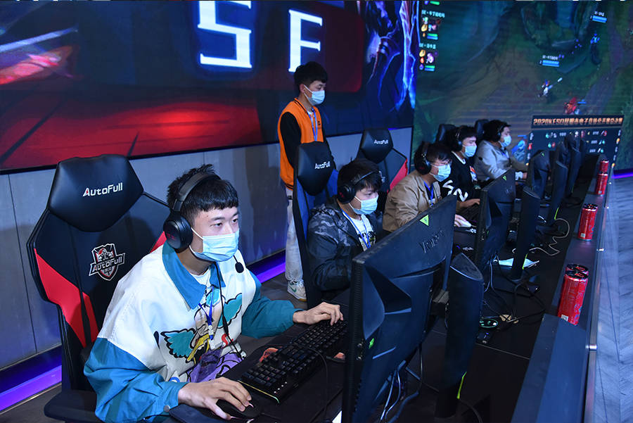 HWG！罗马诺：费内巴切先租后买西汉姆联中场阿尔瓦雷斯